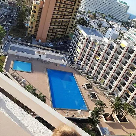 Bright With Ocean View Apartment *