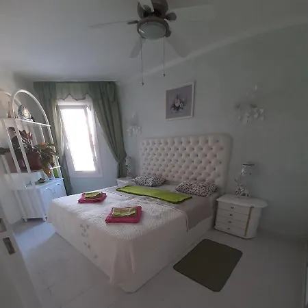 Apartment Bright With Ocean View *